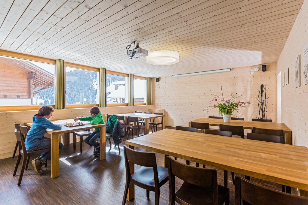 Nova Casa Spinatscha Sedrun Hostel Exterior photo