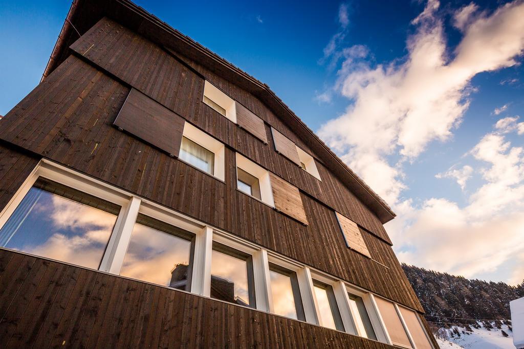 Nova Casa Spinatscha Sedrun Hostel Exterior photo