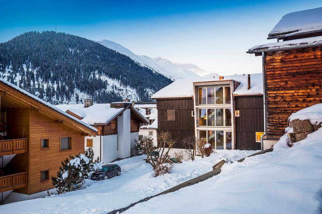 Nova Casa Spinatscha Sedrun Hostel Exterior photo