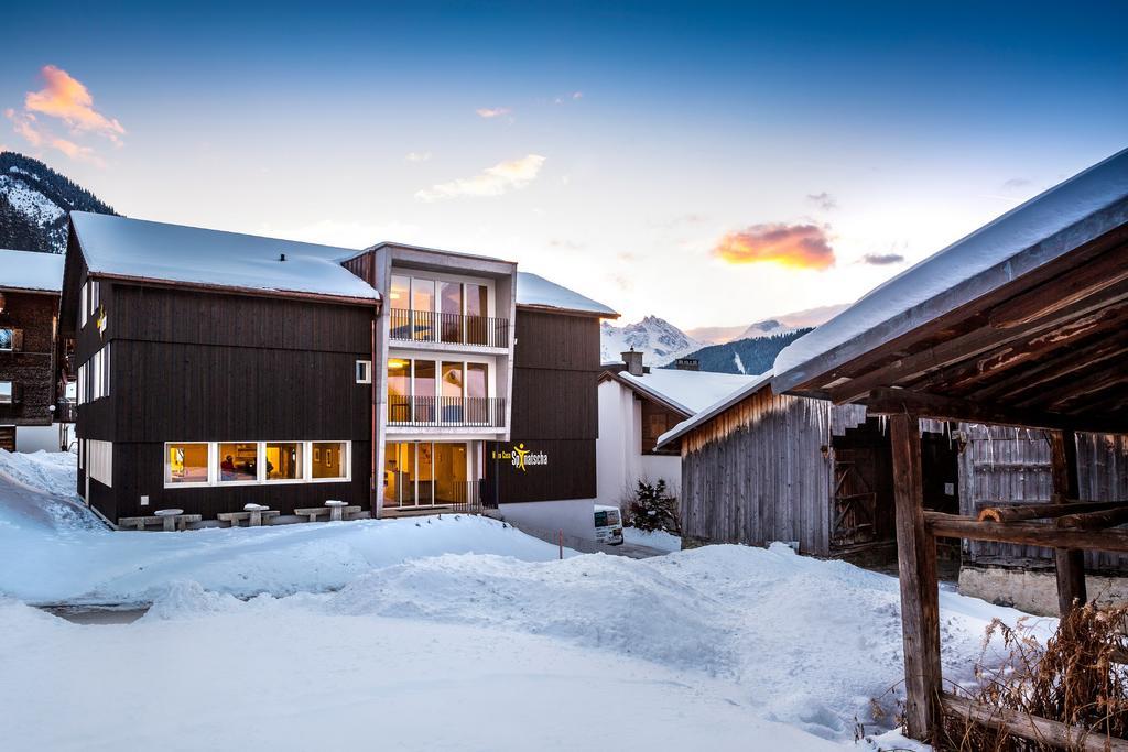 Nova Casa Spinatscha Sedrun Hostel Exterior photo